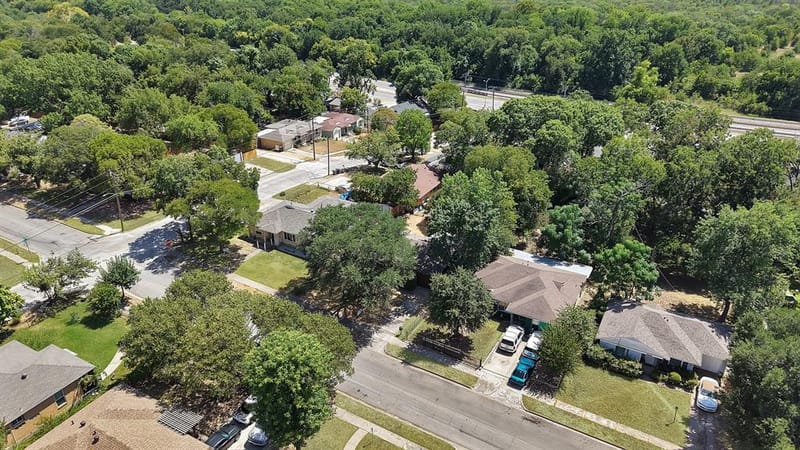 6224 Latta Street, Dallas TX 75227 - Photo 38
