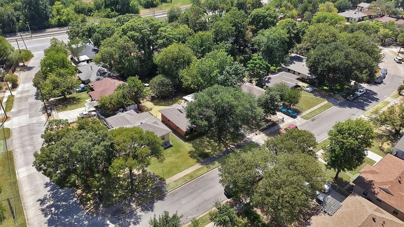 6224 Latta Street, Dallas TX 75227 - Photo 37