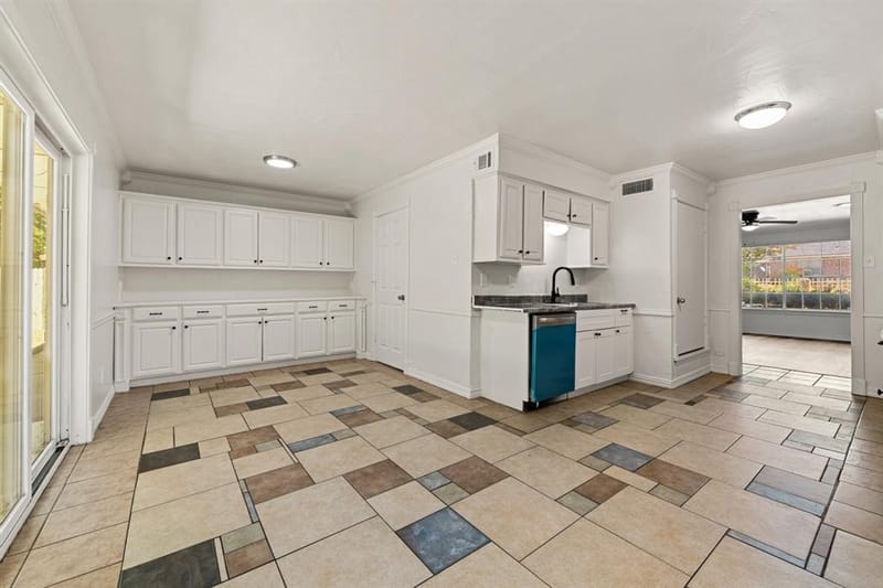 215 Johnson Drive, Duncanville TX 75116 - Photo 13