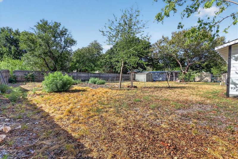 613 W Main Street, Crowley TX 76036 - Photo 27