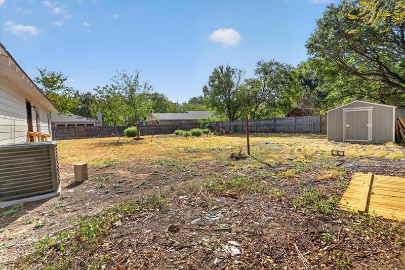 613 W Main Street, Crowley TX 76036 - Photo 24