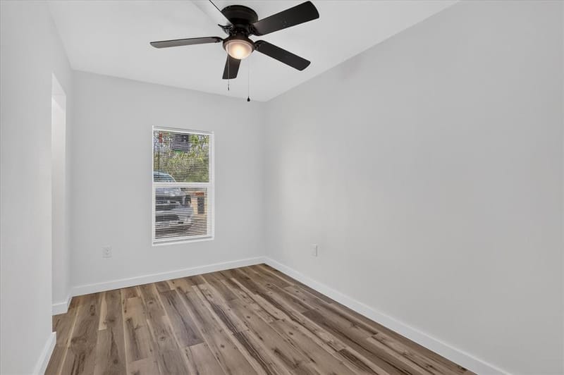613 W Main Street, Crowley TX 76036 - Photo 10
