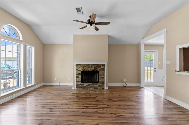 1422 Misty Meadow Drive, Midlothian TX 76065 - Photo 6