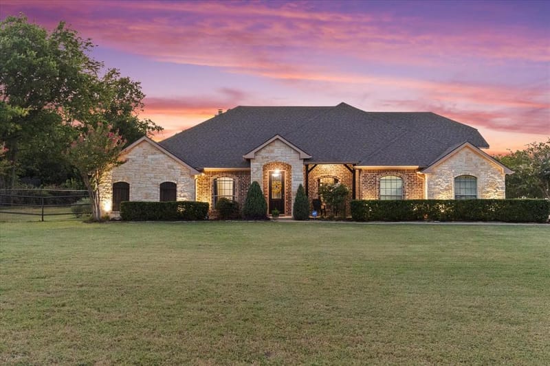 330 Cattlemans Trail, Royse City TX 75189 - Photo 4