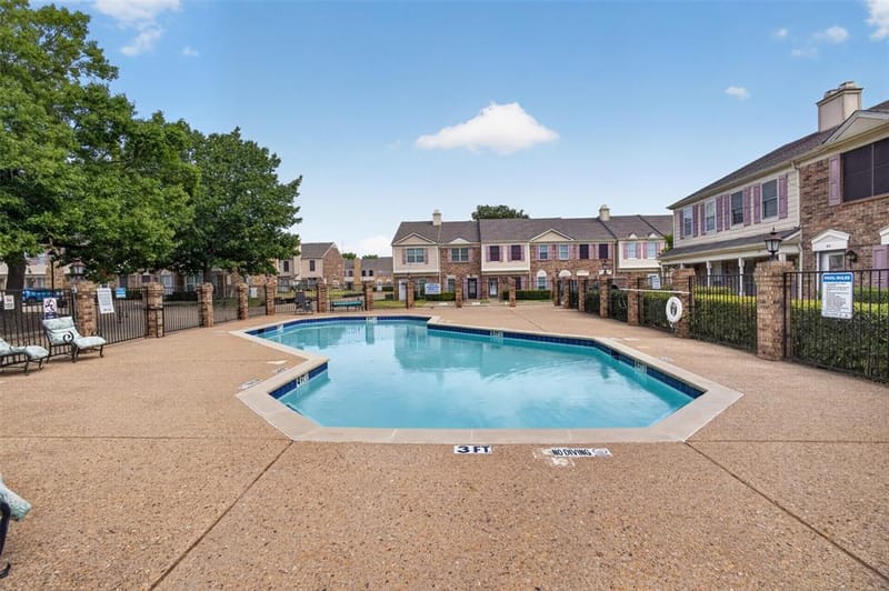 621 Carriagehouse Lane # 8F, Garland TX 75040 - Photo 28