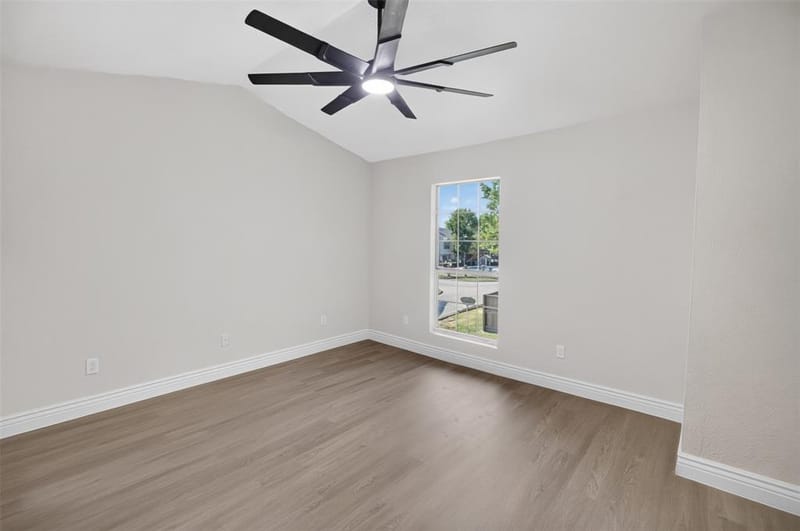 621 Carriagehouse Lane # 8F, Garland TX 75040 - Photo 19