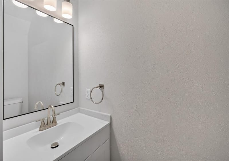 621 Carriagehouse Lane # 8F, Garland TX 75040 - Photo 8