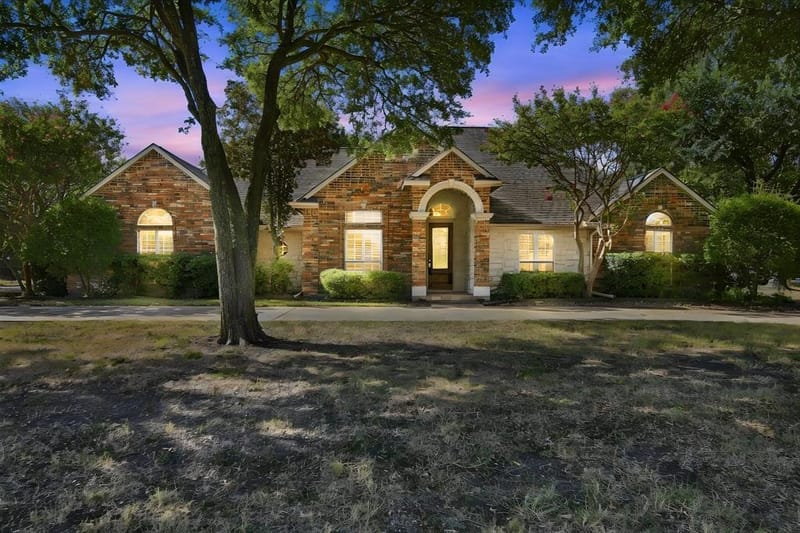 1212 N Creek Circle, Waxahachie TX 75165