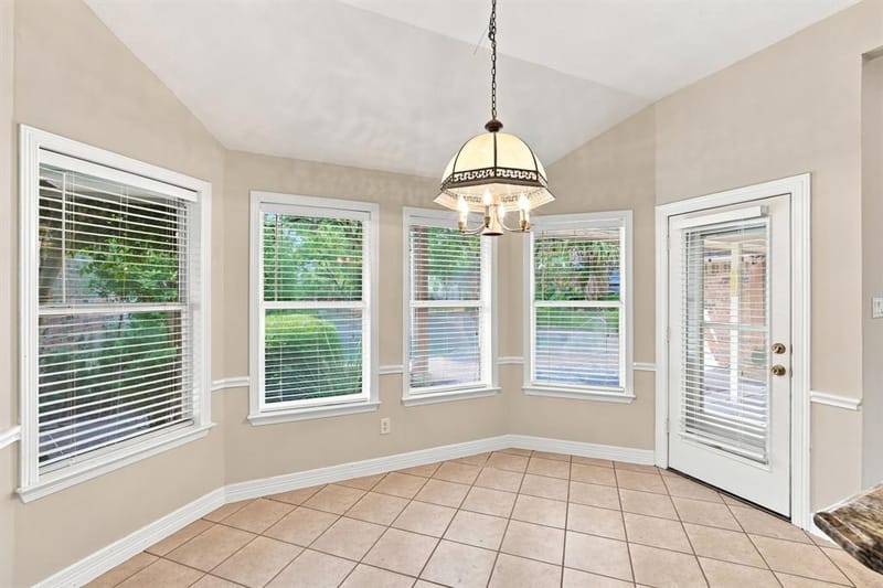 1212 N Creek Circle, Waxahachie TX 75165 - Photo 11