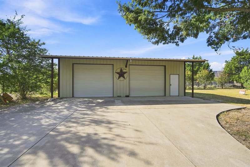 1212 N Creek Circle, Waxahachie TX 75165 - Photo 4