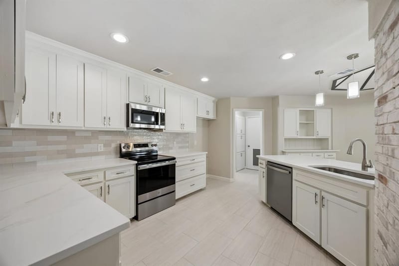 317 Pebble Knoll, Highland Village TX 75077 - Photo 9