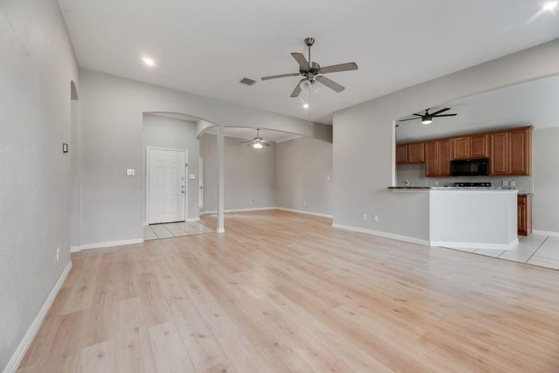 1517 White Willow Lane, Arlington TX 76002 - Photo 6