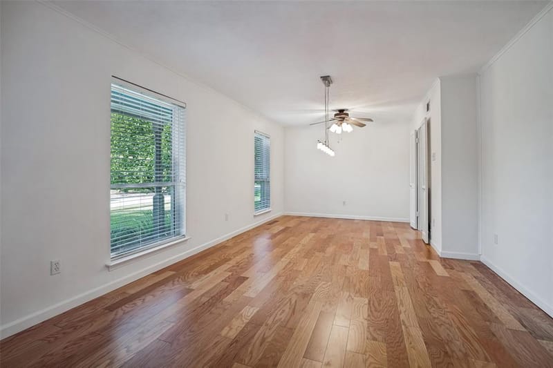 916 Loganwood Avenue, Richardson TX 75080 - Photo 3