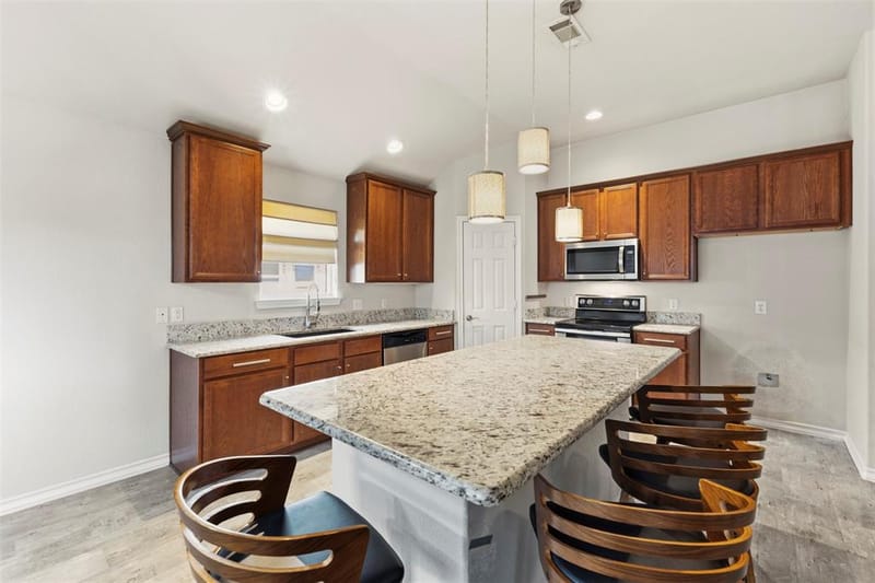 937 Behrens Court, Crowley TX 76036 - Photo 6