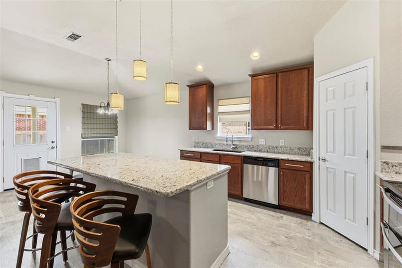 937 Behrens Court, Crowley TX 76036 - Photo 7