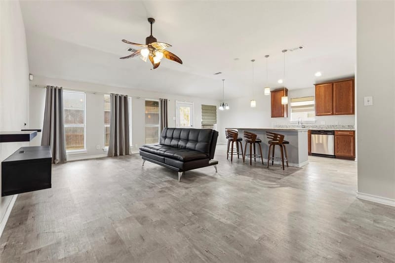 937 Behrens Court, Crowley TX 76036 - Photo 4