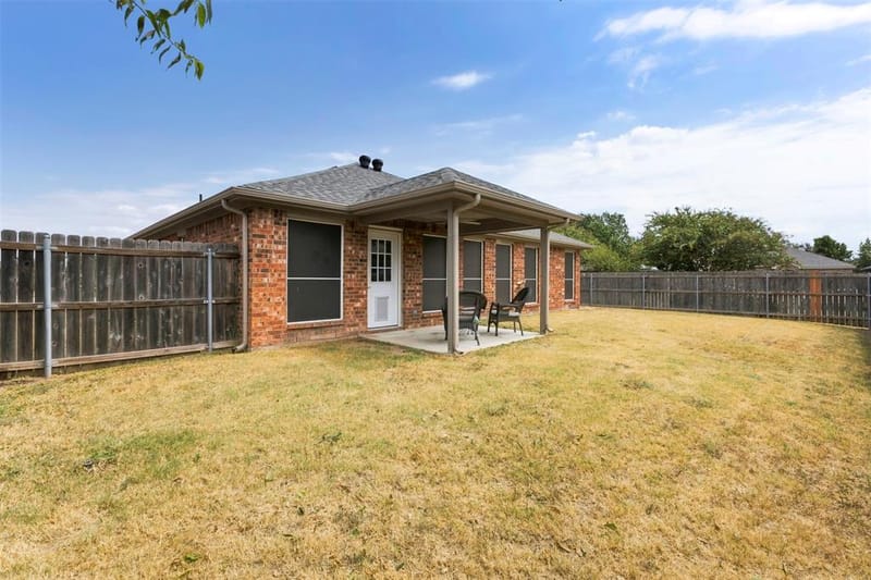 937 Behrens Court, Crowley TX 76036 - Photo 25