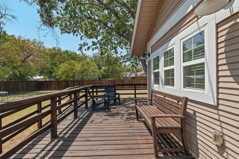 700 Elm Street, Sanger TX 76266 - Photo 23