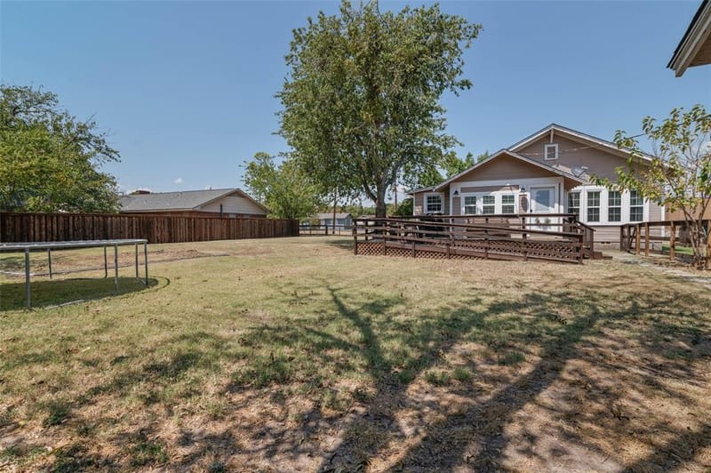 700 Elm Street, Sanger TX 76266 - Photo 27