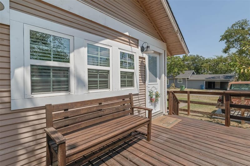 700 Elm Street, Sanger TX 76266 - Photo 22