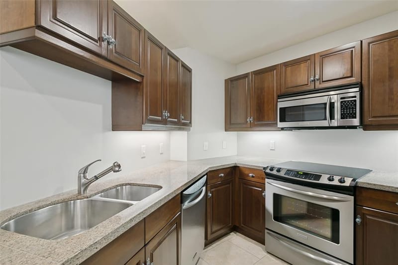 411 W 7th Street # 707, Fort Worth TX 76102 - Photo 6