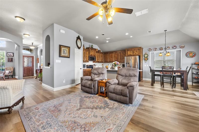 1025 Lincoln Drive, Royse City TX 75189 - Photo 3