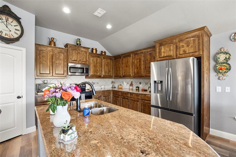 1025 Lincoln Drive, Royse City TX 75189 - Photo 5