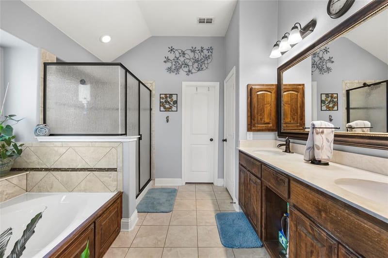 1025 Lincoln Drive, Royse City TX 75189 - Photo 14