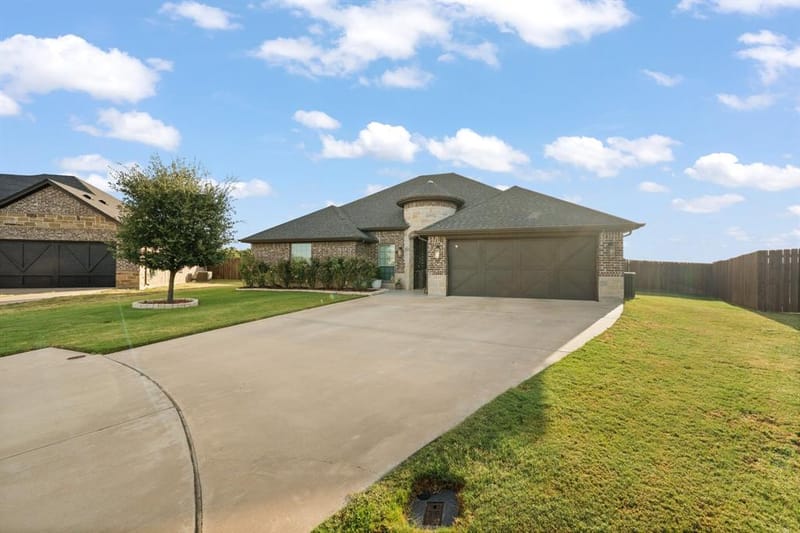 103 Nolan River Run, Godley TX 76044 - Photo 5