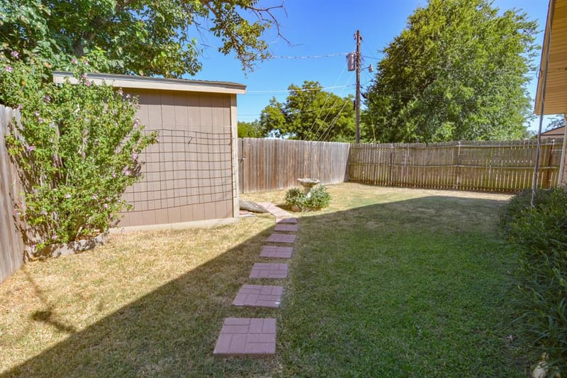 1207 Lynnwood Drive, Cleburne TX 76033 - Photo 36