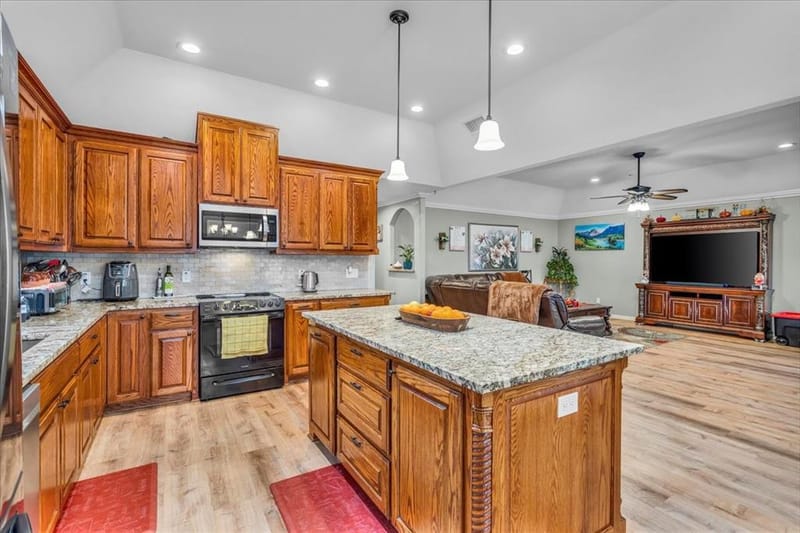 812 E Mcgee Street, Sherman TX 75090