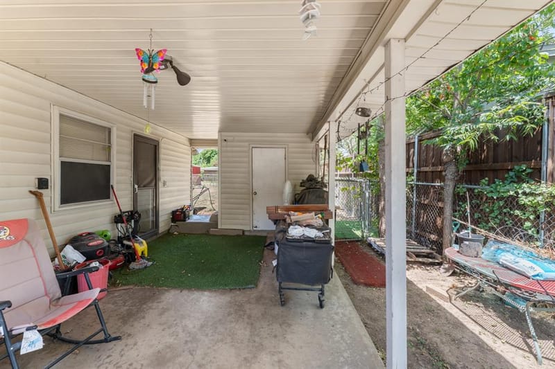 915 Liberty Drive, Irving TX 75061 - Photo 12