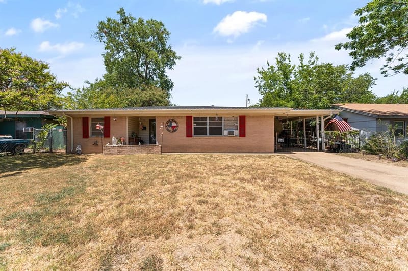 915 Liberty Drive, Irving TX 75061