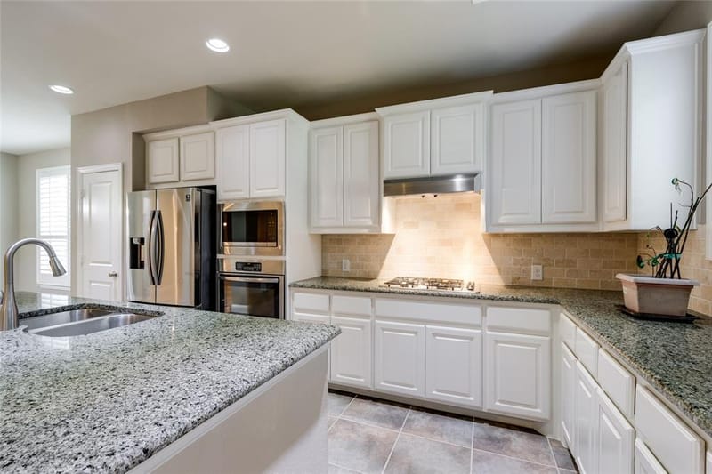 225 Lilypad Bend, Argyle TX 76226 - Photo 5