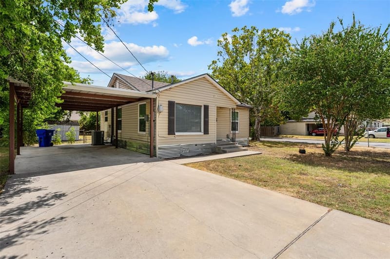 3224 Daughtrey Avenue, Waco TX 76711 - Photo 2