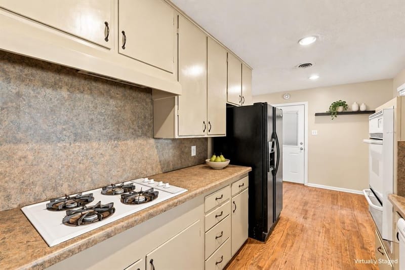 204 University Drive, Arlington TX 76013 - Photo 6
