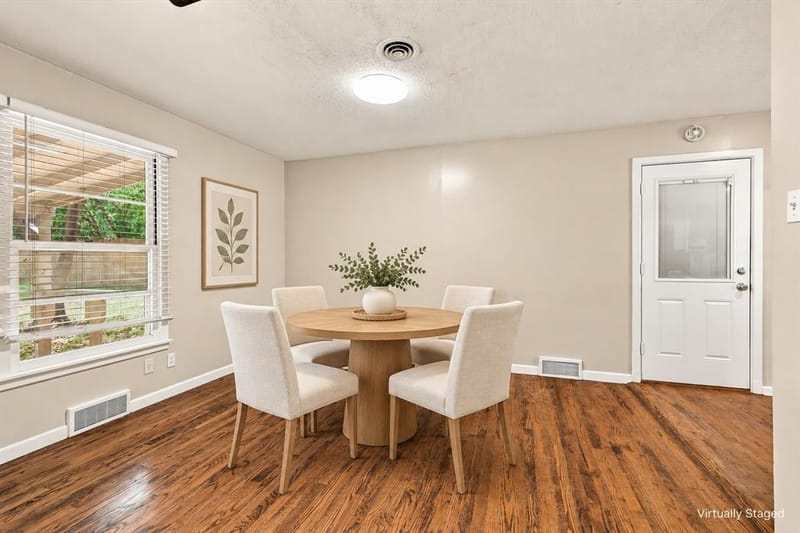 204 University Drive, Arlington TX 76013 - Photo 3