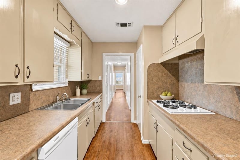 204 University Drive, Arlington TX 76013 - Photo 4