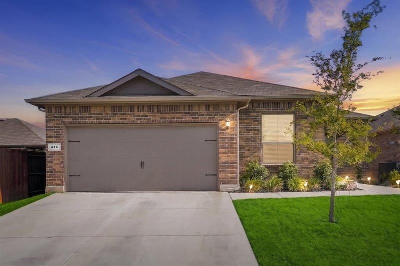 416 Passenger Trail, Fort Worth TX 76131