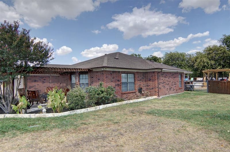 7200 Gillis Johnson Street, Fort Worth TX 76179 - Photo 2
