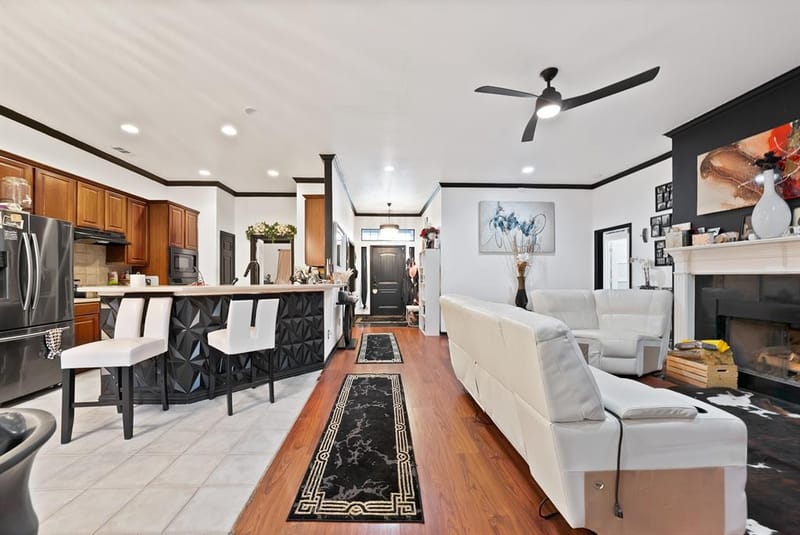 2716 Rochelle Point, Irving TX 75062 - Photo 9