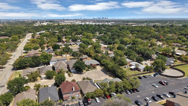 2716 Rochelle Point, Irving TX 75062 - Photo 35