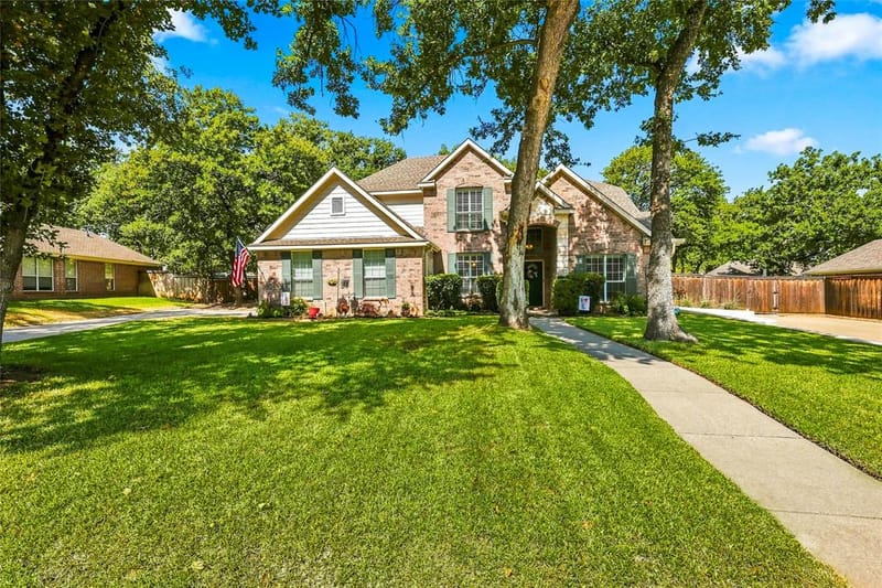 1565 Flying Jib Drive, Azle TX 76020