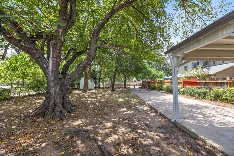 4406 Wayne Court S, Haltom City TX 76117 - Photo 17