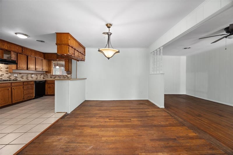 4406 Wayne Court S, Haltom City TX 76117 - Photo 8