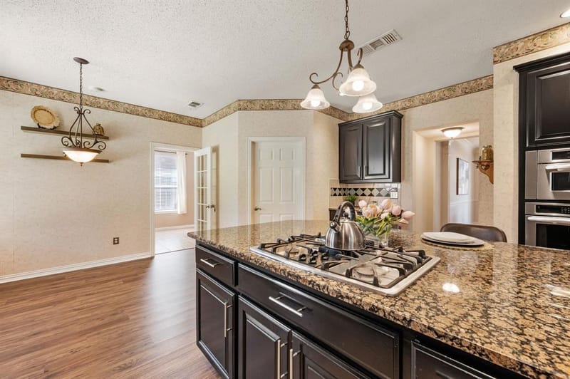 6605 Fox Glen Drive, Arlington TX 76001 - Photo 15