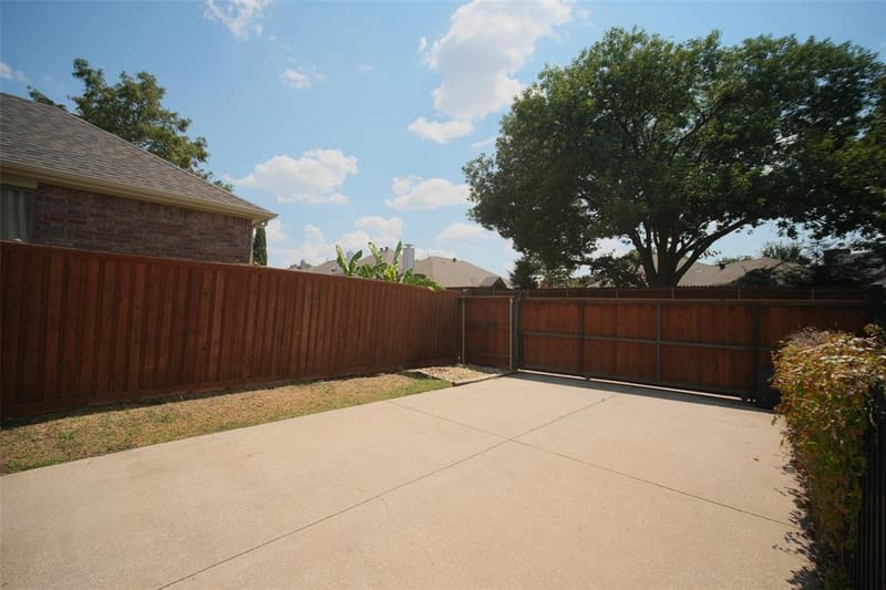 1804 Canoe Way, Carrollton TX 75010 - Photo 39