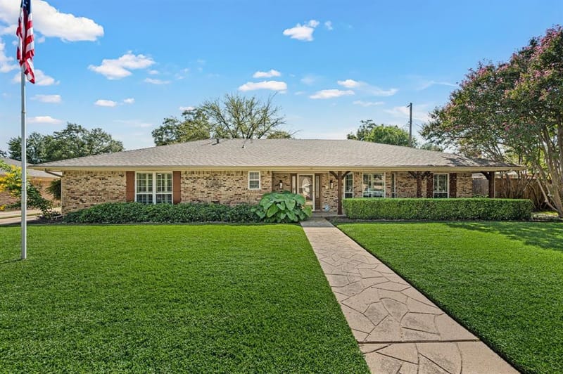 1608 Delta Drive, Arlington TX 76012