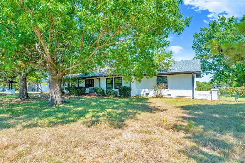 3007 County Road 805b, Cleburne TX 76031 - Photo 33