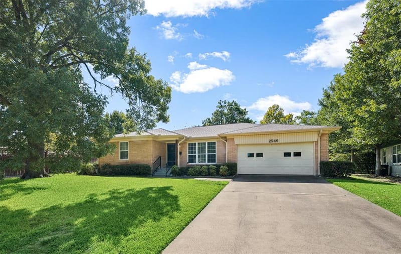 2546 Telegraph Avenue, Dallas TX 75228